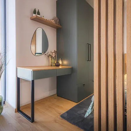 Green Apartment Centrum & 24H Self Check-In With Private Parking