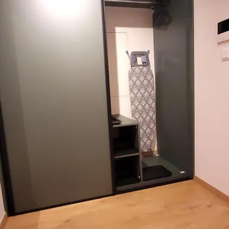 Green Apartment Centrum & 24H Self Check-In With Private Parking *
